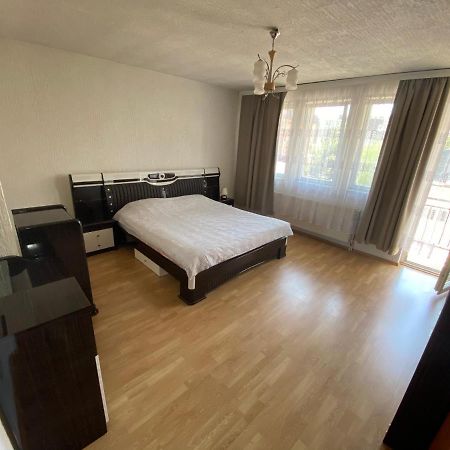 Cima Apartment พริสตีนา ภายนอก รูปภาพ